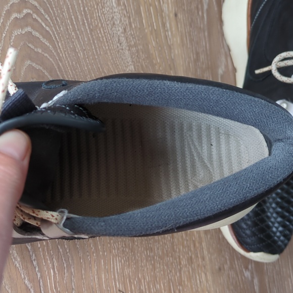 Nike Roshe Run Sneakerboot QS Quilted Men’s Size 11.5 Black - Picture 8 of 14